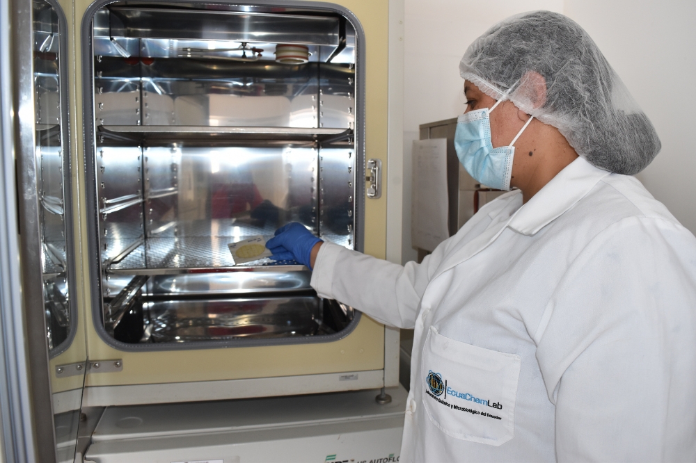 nálisis de Productos Veterinarios, Agrícolas y Pesticidas